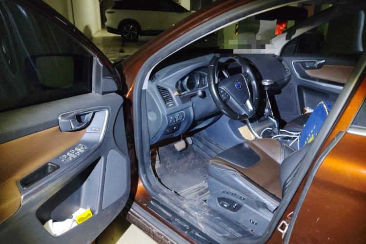 Used Volvo XC60 2015 T5 Smart Upgrade Model Driver Seat