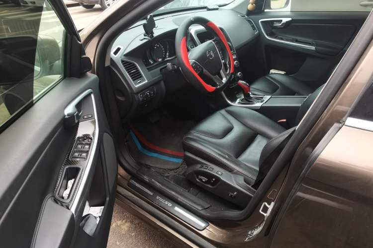 Used Volvo XC60 2015 T5 Smart Upgrade Model Driver Seat