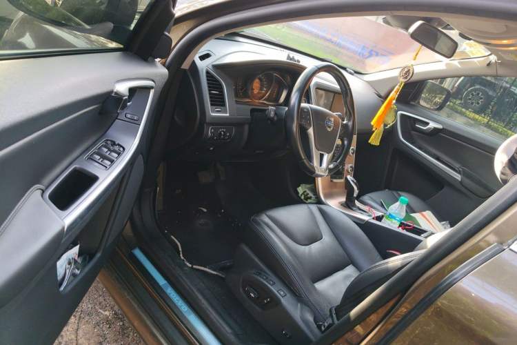 Used Volvo XC60 2015 T5 Smart Upgrade Model Driver Seat