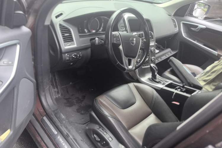 Used Volvo XC60 2015 T5 AWD Zhiyuan Edition Driver Seat