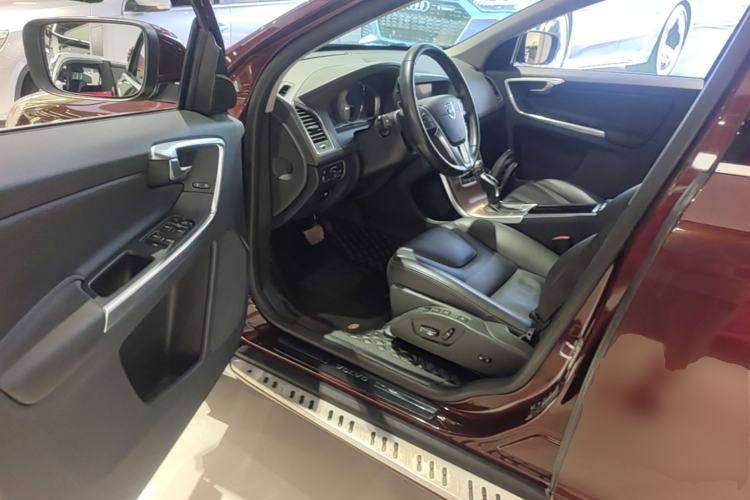 Used Volvo XC60 2015 T5 Smart Upgrade Model Driver Seat