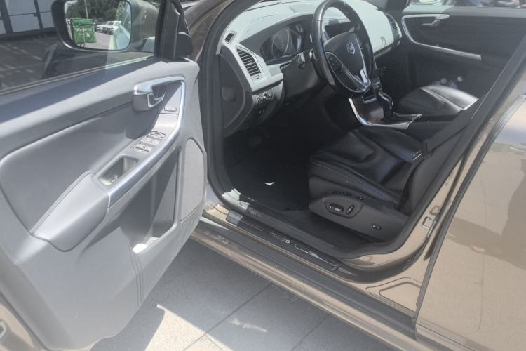 Used Volvo XC60 2015 T5 Smart Upgrade Model Driver Seat