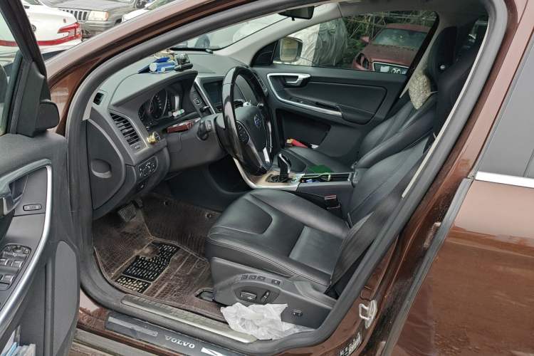 Used Volvo XC60 2015 T5 Smart Upgrade Model Driver Seat