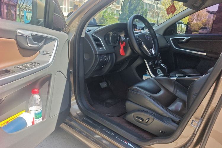 Used Volvo XC60 2015 T5 AWD Zhiyuan Edition Driver Seat