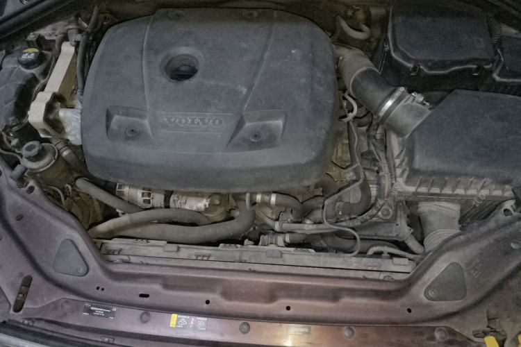 Used Volvo XC60 2015 T5 Smart Upgrade Model Engine Bay