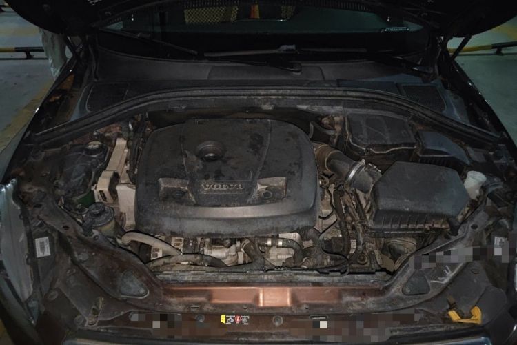 Used Volvo XC60 2015 T5 Smart Upgrade Model Engine Bay
