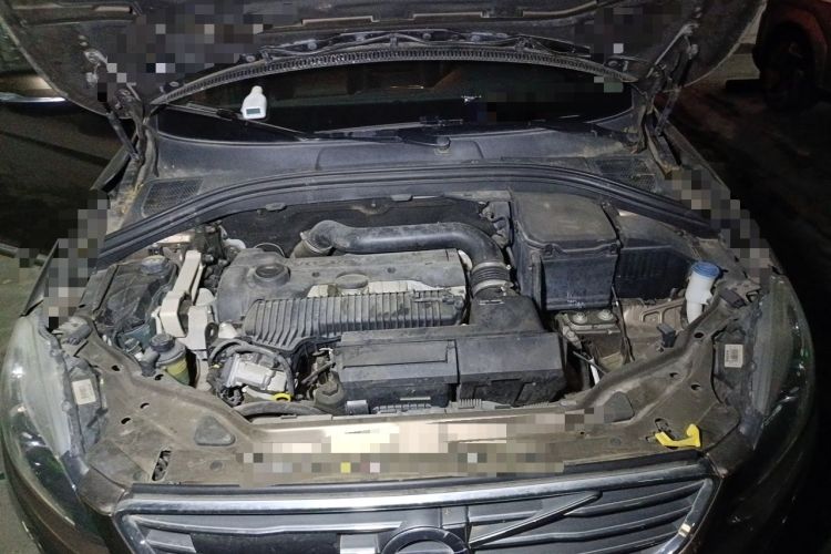 Used Volvo XC60 2015 T5 AWD Smart Drive Edition Engine Bay