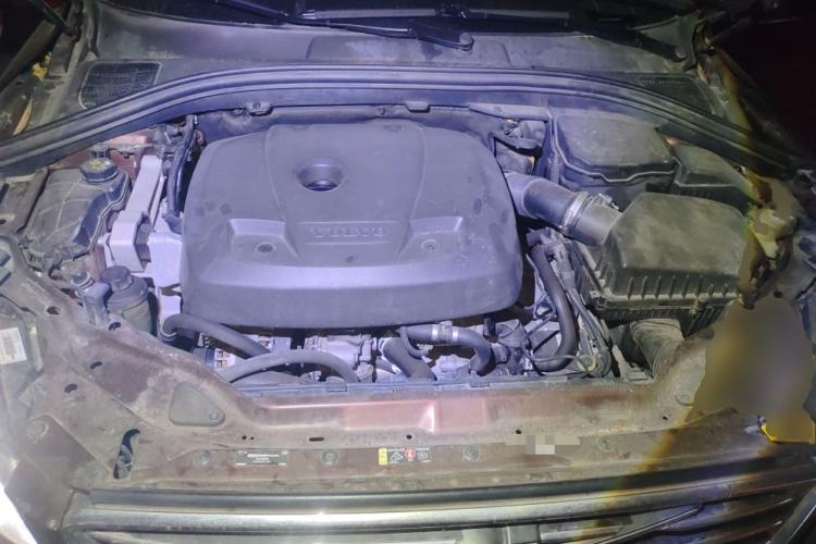 Used Volvo XC60 2015 T5 Smart Upgrade Model Engine Bay