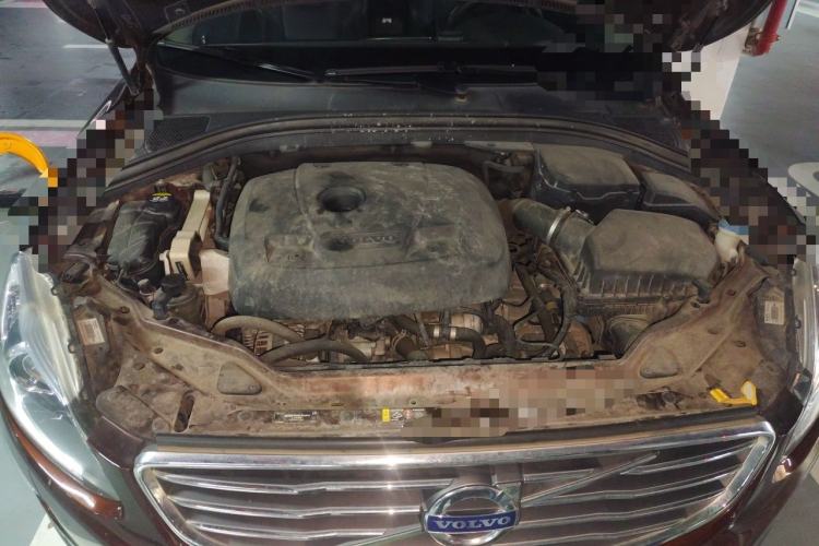 Used Volvo XC60 2015 T5 Smart Upgrade Model Engine Bay
