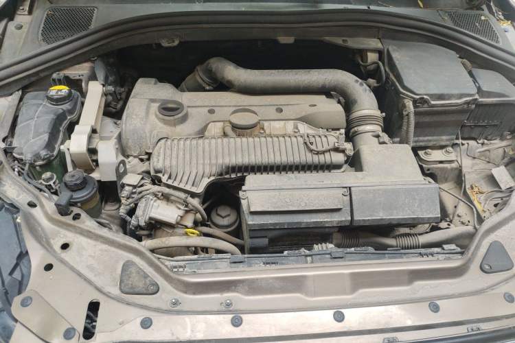 Used Volvo XC60 2015 T5 AWD Zhiyuan Edition Engine Bay