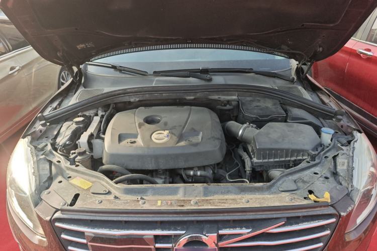 Used Volvo XC60 2015 T5 Zhiya Edition Engine Bay