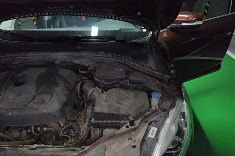 Used Volvo XC60 2015 T5 Smart Upgrade Model Engine Bay Left
