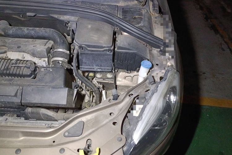 Used Volvo XC60 2015 T5 AWD Smart Drive Edition Engine Bay Left