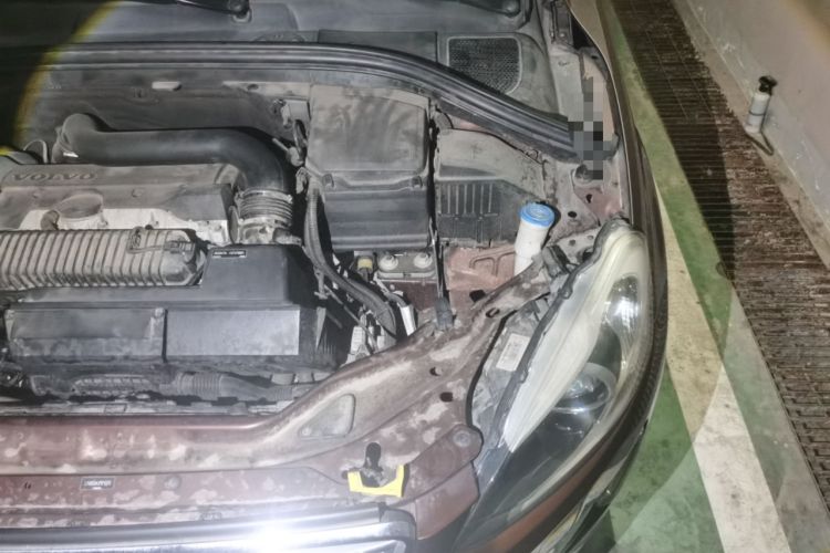 Used Volvo XC60 2015 T5 AWD Smart Drive Edition Engine Bay Left
