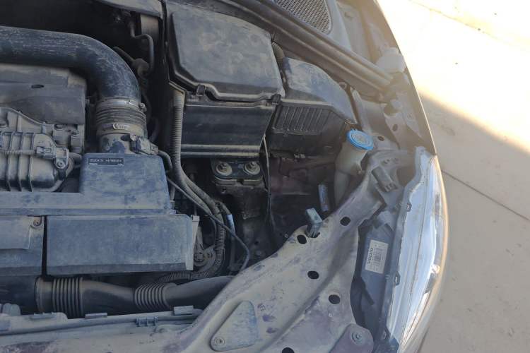 Used Volvo XC60 2015 T5 AWD Smart Drive Edition Engine Bay Left