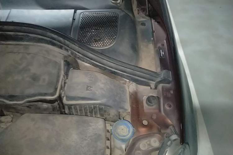 Used Volvo XC60 2015 T5 Smart Upgrade Model Engine Bay Left