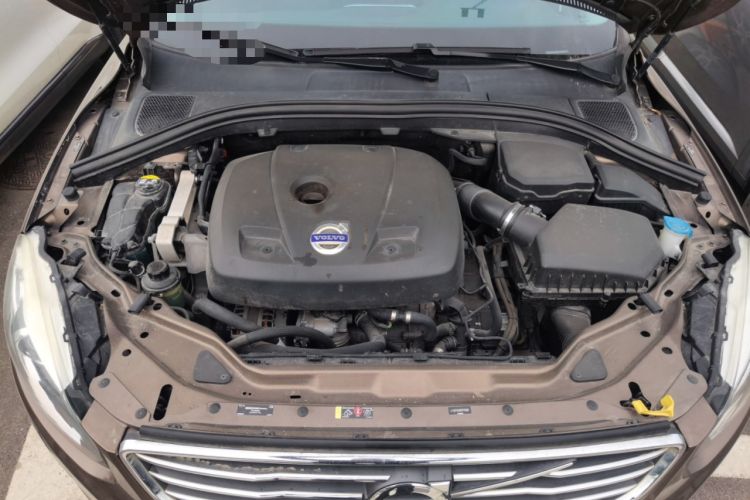 Used Volvo XC60 2015 T5 Smart Upgrade Model Engine Bay