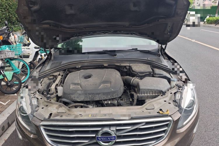 Used Volvo XC60 2015 T5 Smart Upgrade Model Engine Bay