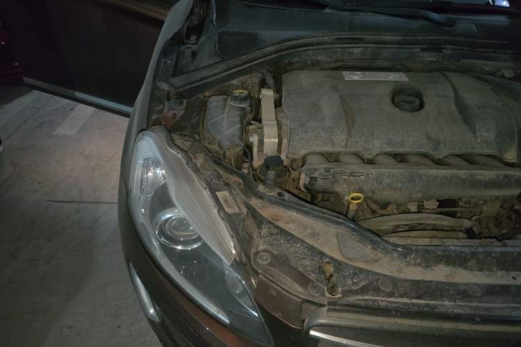 Used Volvo XC60 2015 T6 Zhiyi Edition Engine Bay Right