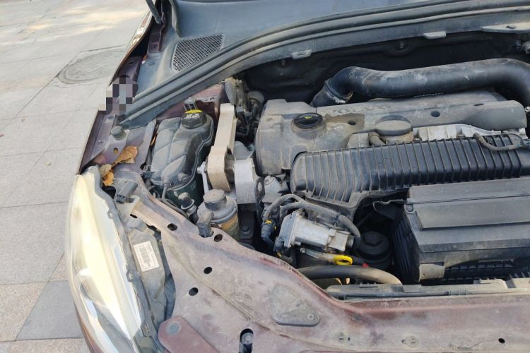 Used Volvo XC60 2015 T5 AWD Zhiyuan Edition Engine Bay Right