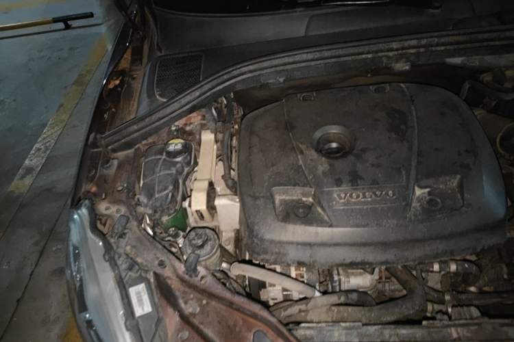 Used Volvo XC60 2015 T5 Smart Upgrade Model Engine Bay Right