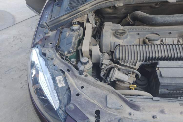 Used Volvo XC60 2015 T5 AWD Smart Drive Edition Engine Bay Right