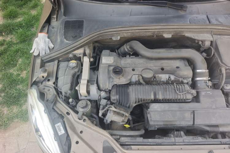 Used Volvo XC60 2015 T5 AWD Zhiyuan Edition Engine Bay Right