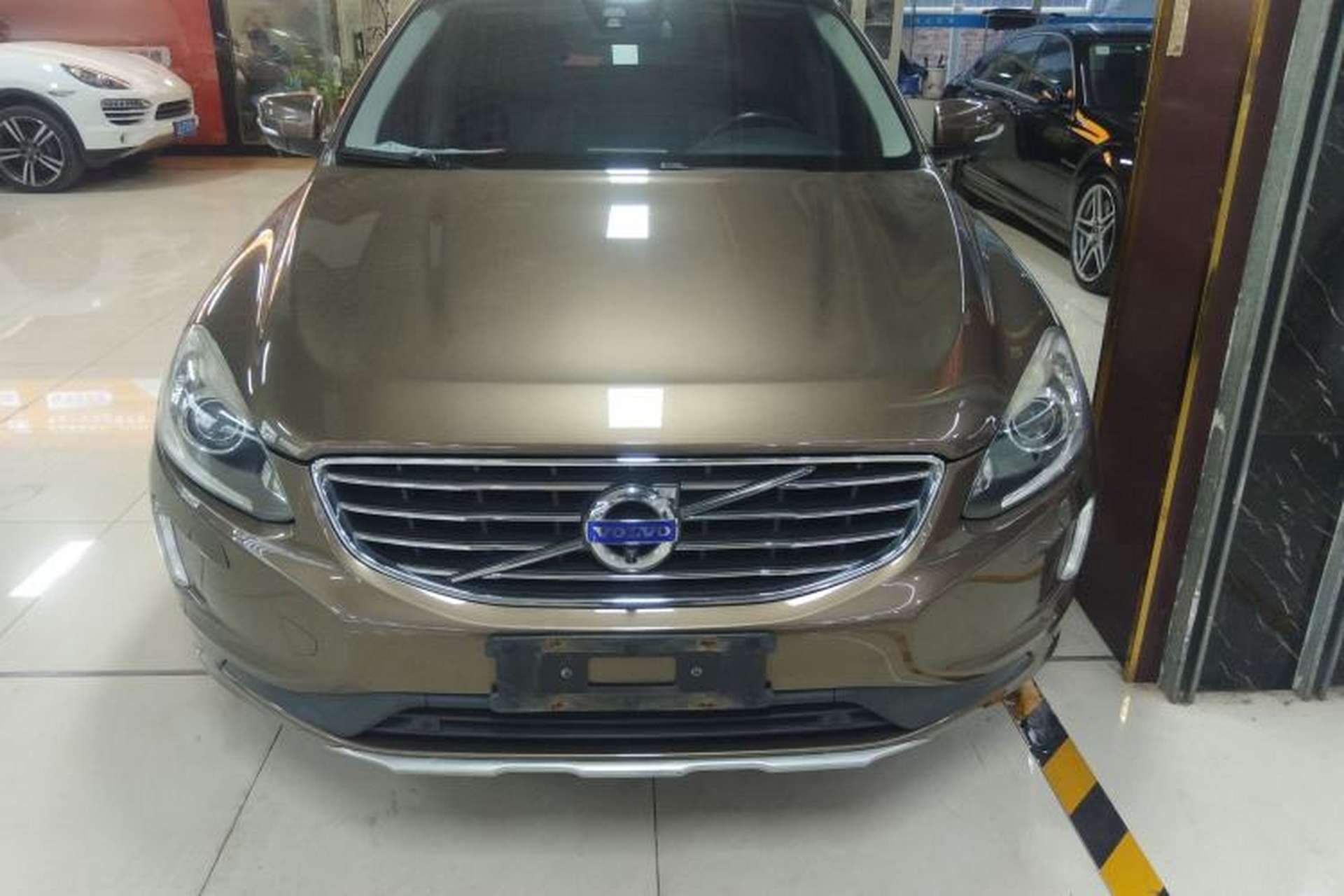 Used Volvo XC60 2015 T5 Smart Upgrade Model Exterior 1