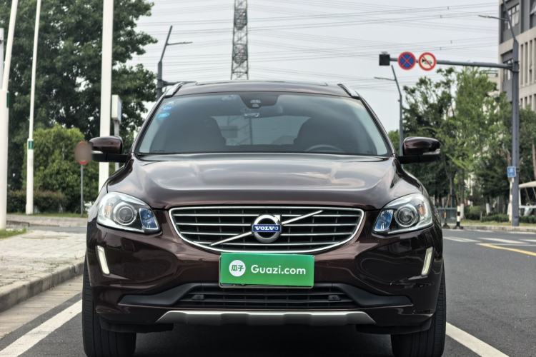 Used Volvo XC60 2015 T5 Smart Upgrade Model Exterior 2