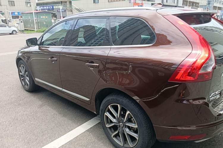 Used Volvo XC60 2015 T5 AWD Smart Drive Edition Exterior 2