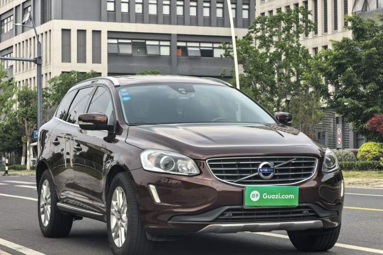 Used Volvo XC60 2015 T5 Smart Upgrade Model Exterior 3