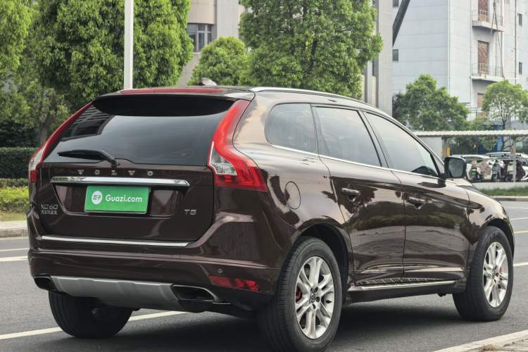 Used Volvo XC60 2015 T5 Smart Upgrade Model Exterior 6