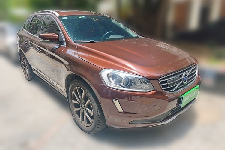 Used Volvo XC60 2015 T5 AWD Smart Drive Edition Front Right 45 Deg