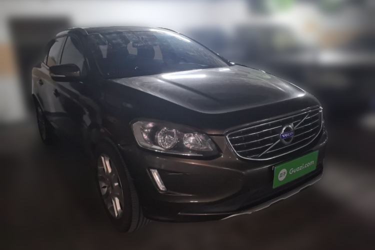 Used Volvo XC60 2015 T5 Smart Edition Front Right 45 Deg