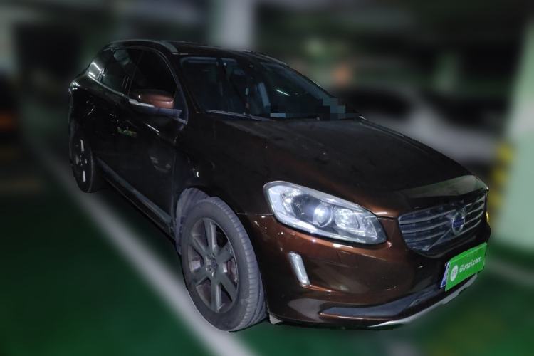 Used Volvo XC60 2015 T6 Zhiyi Edition Front Right 45 Deg
