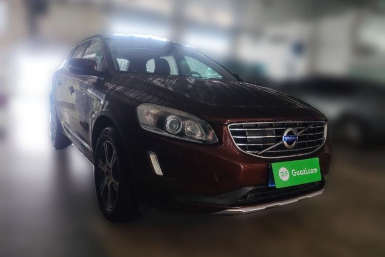 Used Volvo XC60 2015 T5 AWD Zhiyuan Edition Front Right 45 Deg