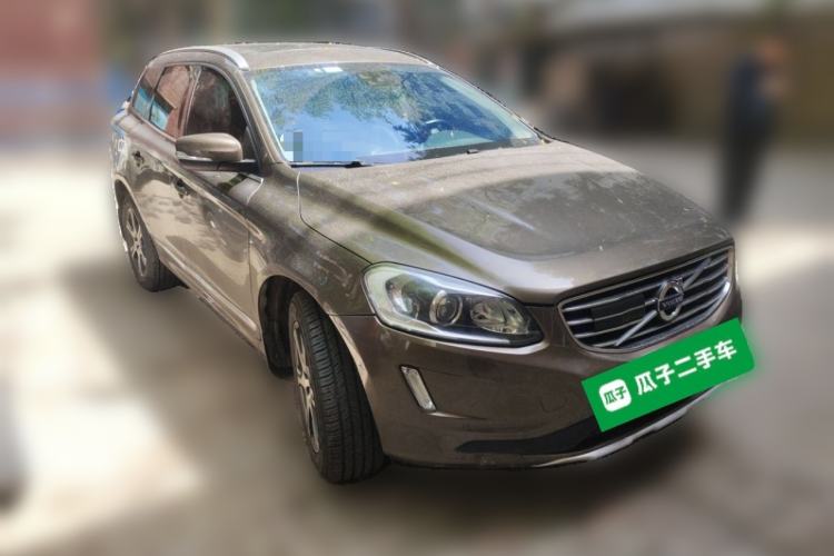 Used Volvo XC60 2015 T5 AWD Zhiyuan Edition Front Right 45 Deg