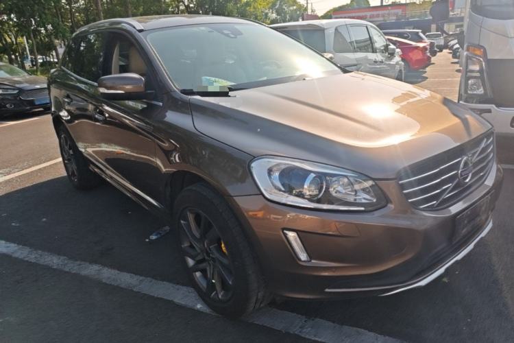 Used Volvo XC60 2015 T6 Zhiyi Edition Front Right 45 Deg