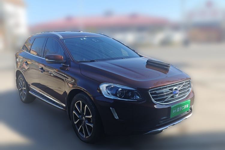 Used Volvo XC60 2015 T5 AWD Smart Drive Edition Front Right 45 Deg