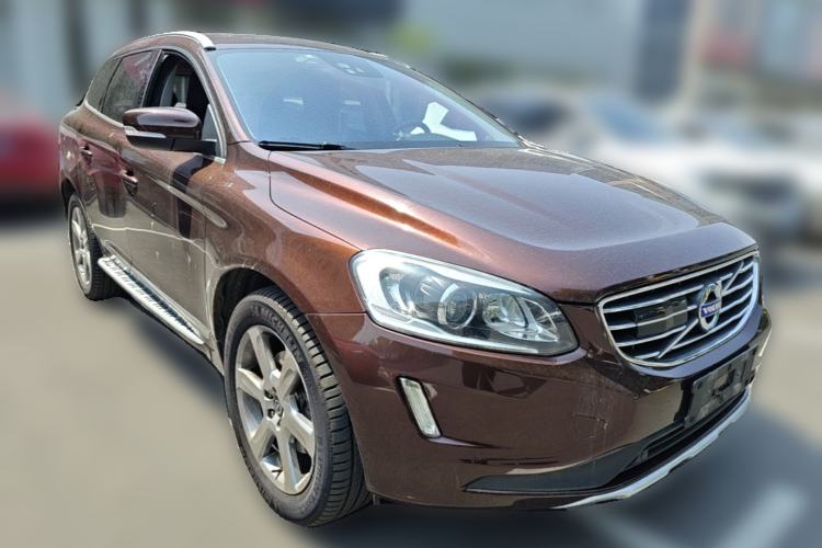 Used Volvo XC60 2015 T5 AWD Smart Drive Edition Front Right 45 Deg