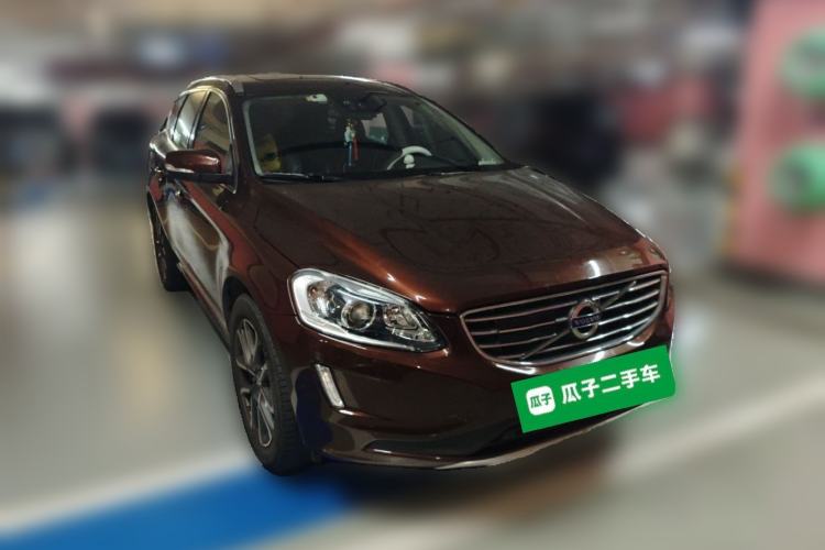 Used Volvo XC60 2015 T5 AWD Smart Drive Edition Front Right 45 Deg