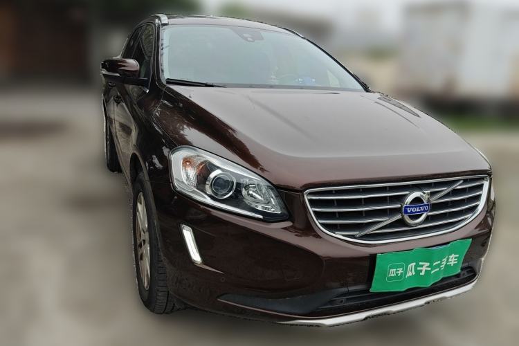 Used Volvo XC60 2015 T5 Smart Upgrade Model Front Right 45 Deg