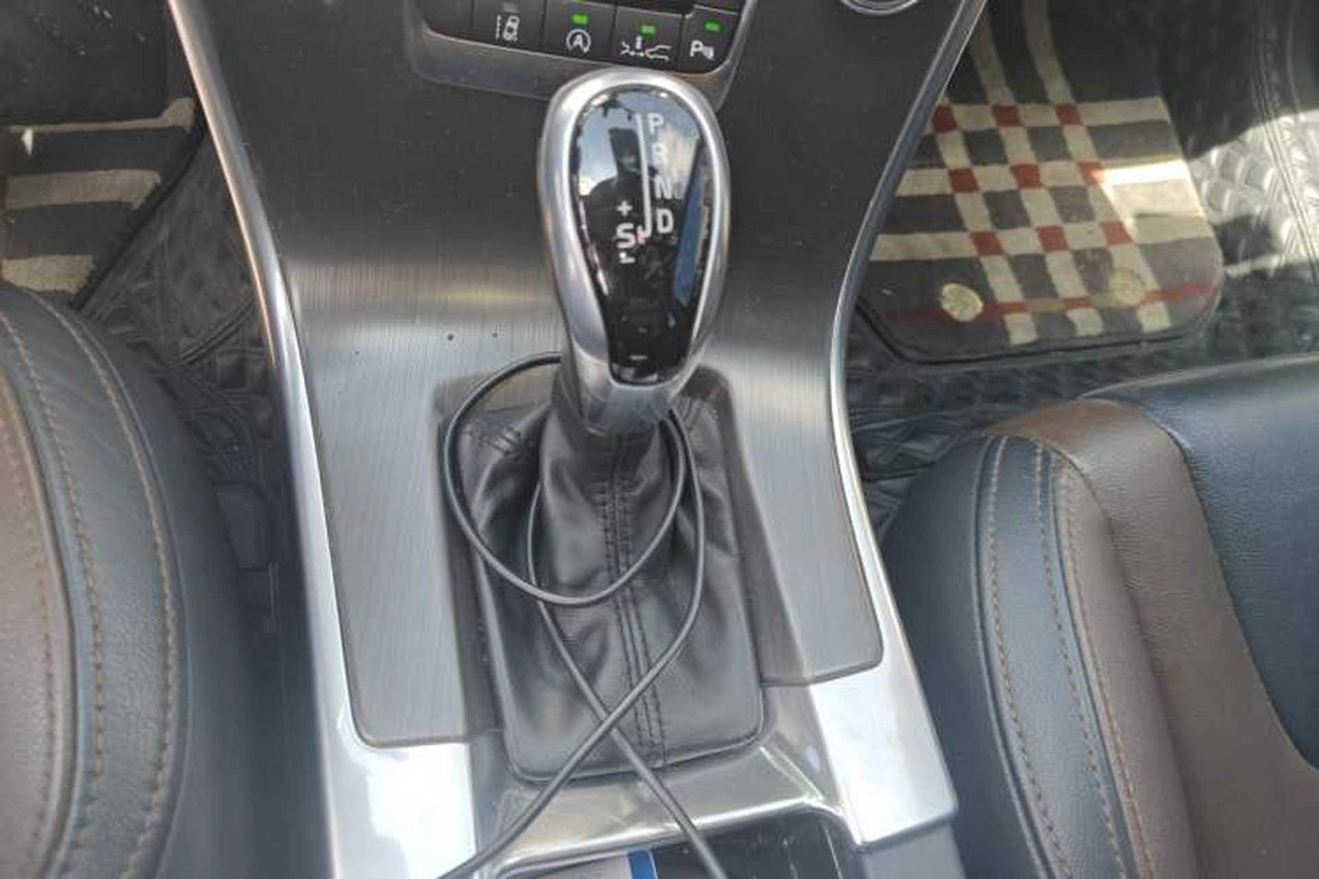 Used Volvo XC60 2015 T5 AWD Smart Drive Edition Gear Lever