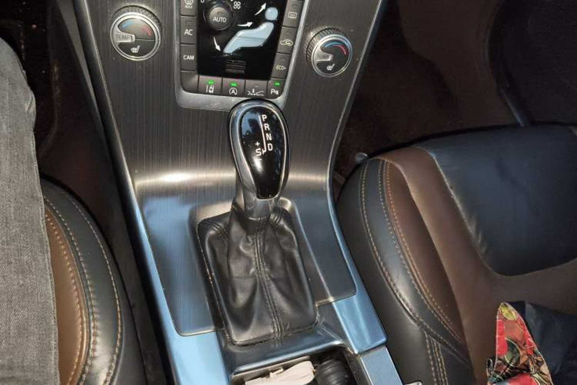 Used Volvo XC60 2015 T5 Zhiya Edition Gear Lever