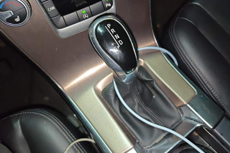 Used Volvo XC60 2015 T5 Smart Upgrade Model Gear Lever