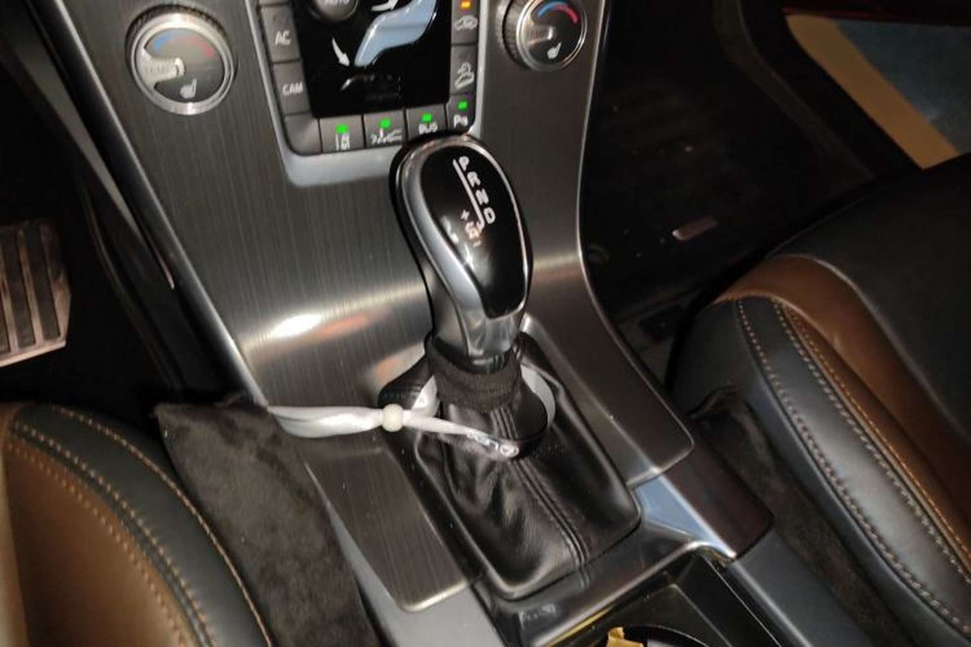 Used Volvo XC60 2015 T6 Zhiya Edition Gear Lever