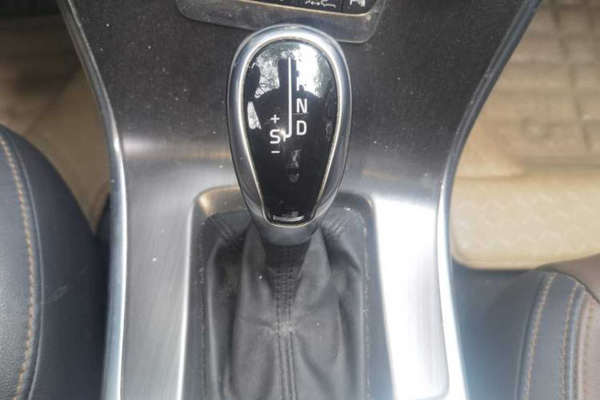 Used Volvo XC60 2015 T5 AWD Zhiyuan Edition Gear Lever