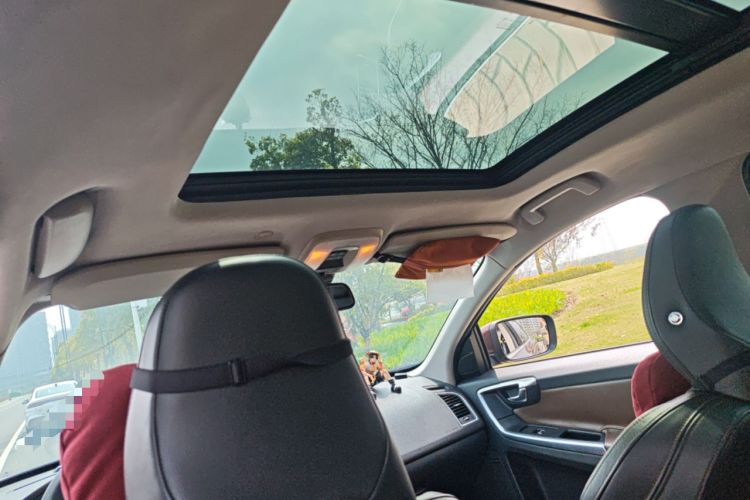 Used Volvo XC60 2015 T5 AWD Zhiyuan Edition Headliner