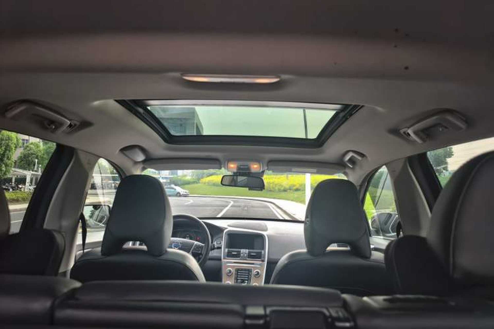 Used Volvo XC60 2015 T5 Smart Upgrade Model Headliner
