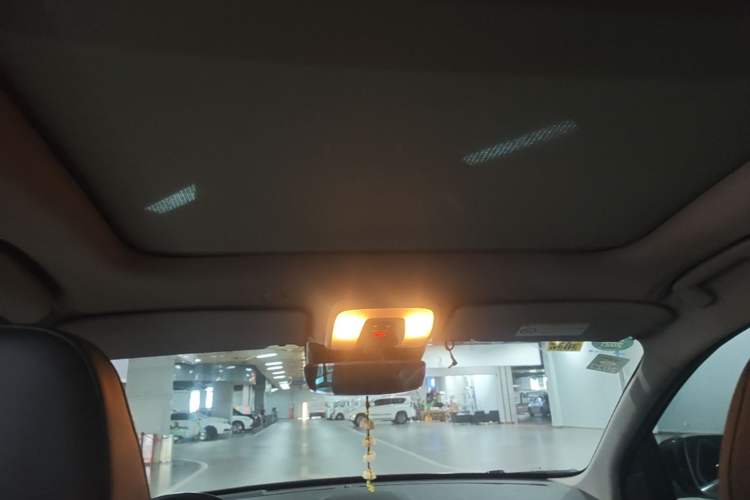 Used Volvo XC60 2015 T5 AWD Zhiyuan Edition Headliner